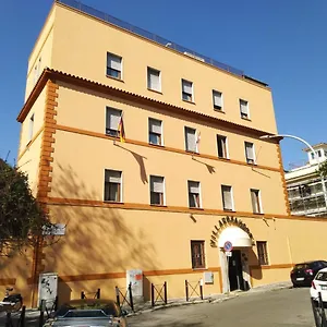 κάντε κράτηση εδώ